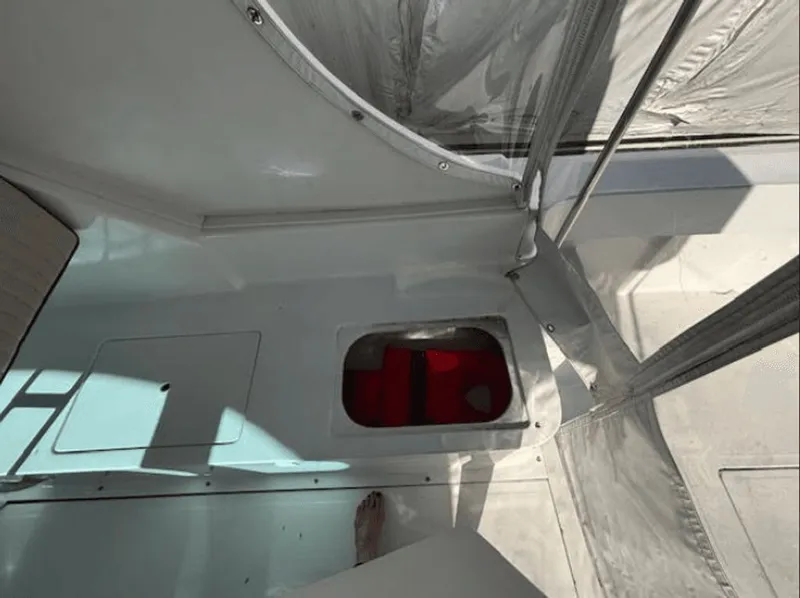 Slide: The Image of Mainship Pilot 30 2001 - 15