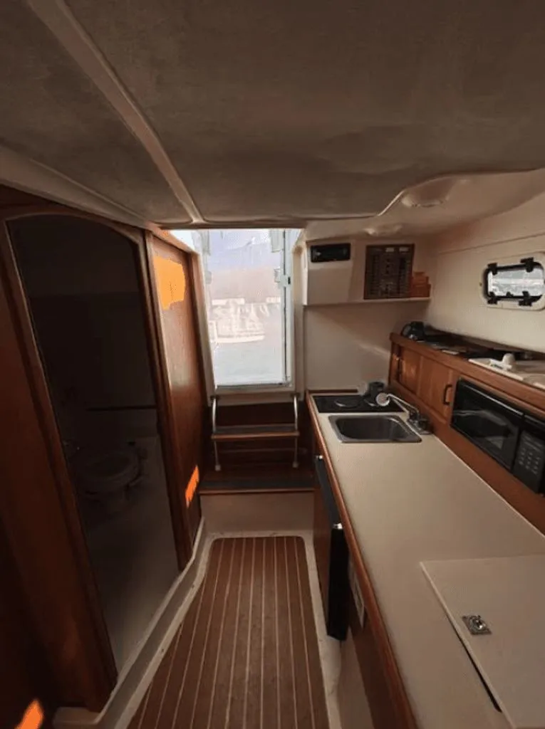 Slide: The Image of Mainship Pilot 30 2001 - 17