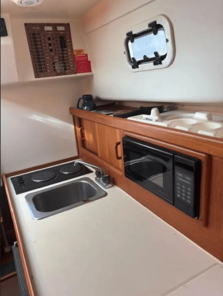 Slide: The Image of Mainship Pilot 30 2001 - 19