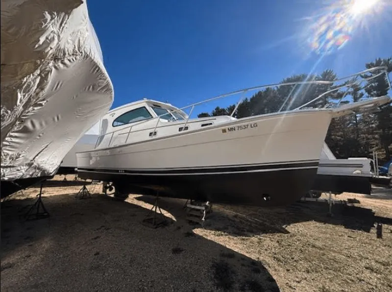 Slide: The Image of Mainship Pilot 30 2001 - 27