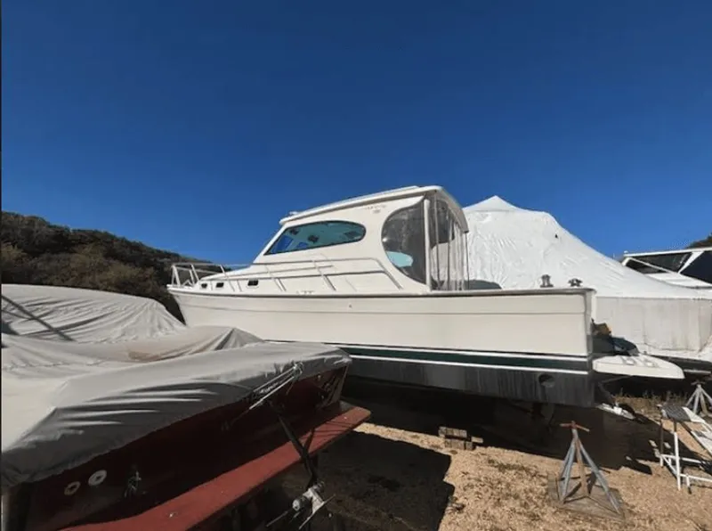 Slide: The Image of Mainship Pilot 30 2001 - 28