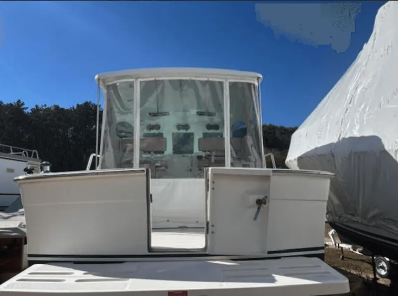 Slide: The Image of Mainship Pilot 30 2001 - 29