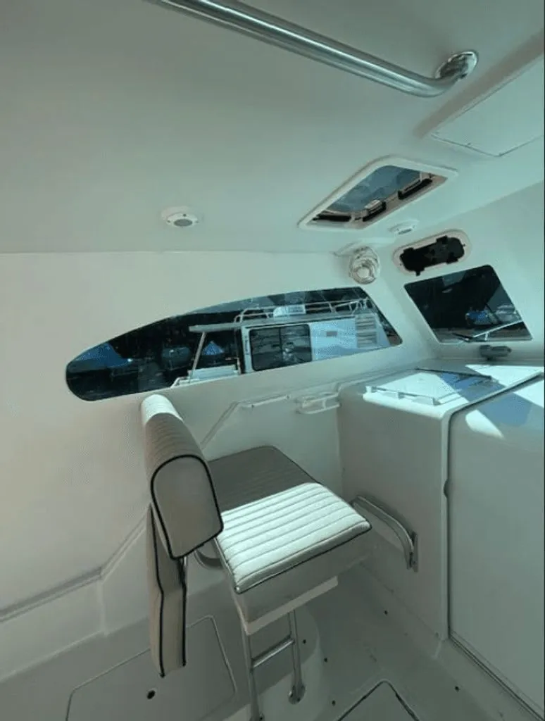 Slide: The Image of Mainship Pilot 30 2001 - 9