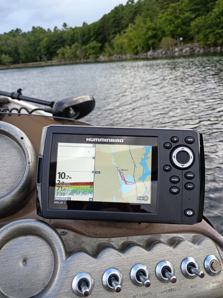 Slide: The Image of Crestliner Angler 14 2001 - 5