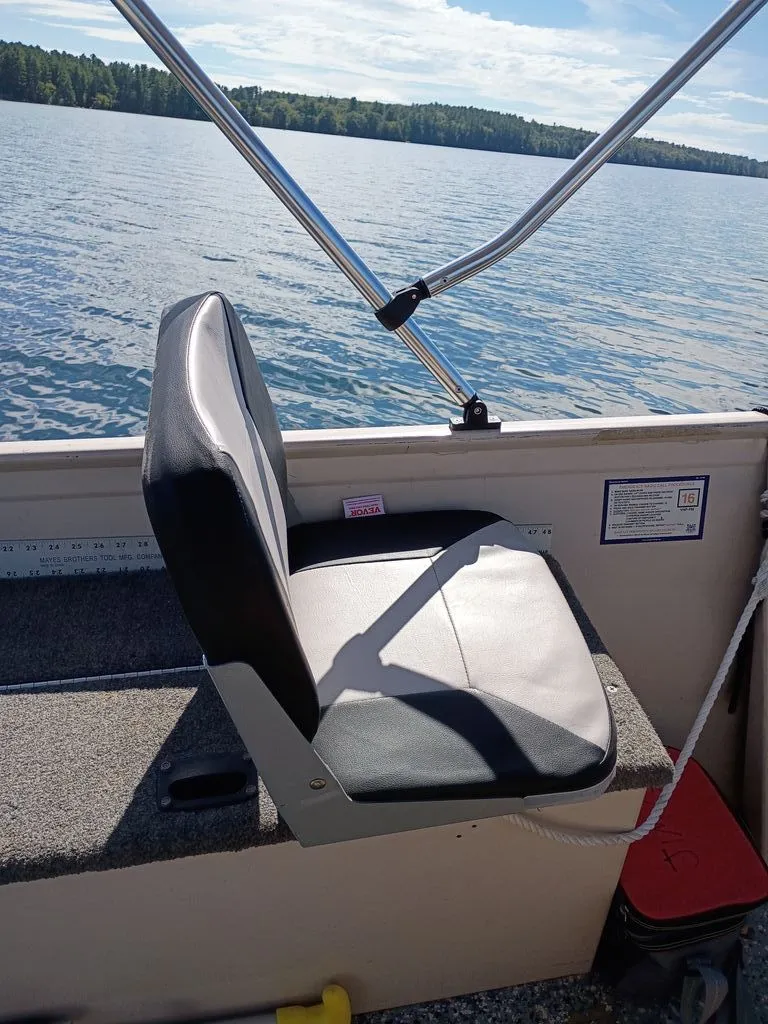 Slide: The Image of Crestliner Angler 14 2001 - 7