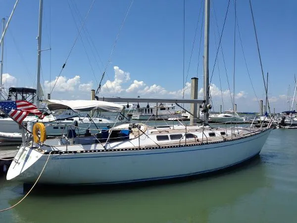 Slide: The Image of Warwick Cardinal Sloop 1985 - 0
