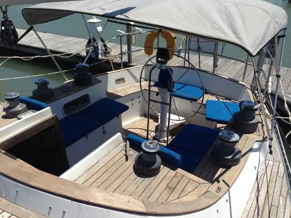 Slide: The Image of Warwick Cardinal Sloop 1985 - 8