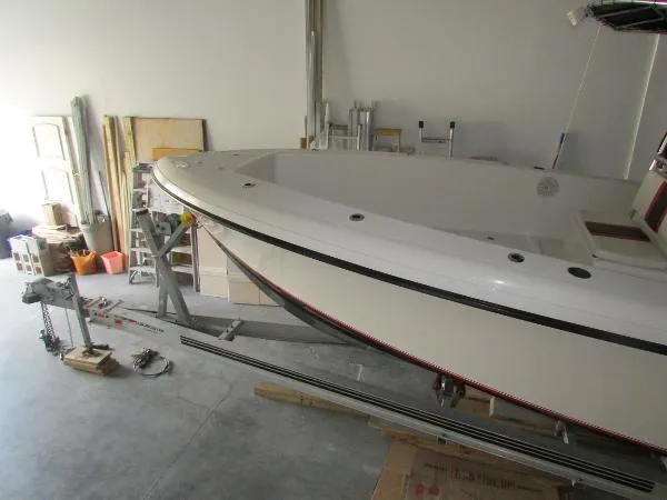 Slide: The Image of Bluewater 2850 CC 2005 - 6