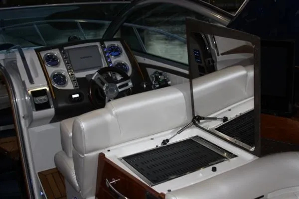 Slide: The Image of Mastercraft 300 33'9"FT LOA 11FT BEAM 2011 - 8