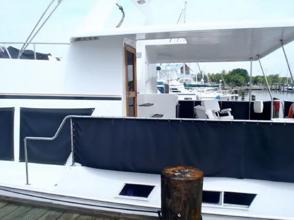 Slide: The Image of Sterling Grand Cayman Motor Yacht 2000 - 5