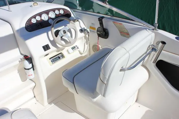 Slide: The Image of Sea Ray 215 Express Cruiser 1998 - 8