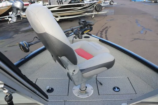 Slide: The Image of Tracker Pro V Guide 16 2016 - 7