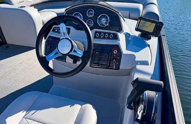 Slide: The Image of Lowe LF 214 2026 - 9