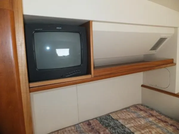 Slide: The Image of Silverton 322 Motor Yacht 1998 - 8