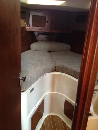 Slide: The Image of Canadian Sailcraft CS36T 1981 - 11