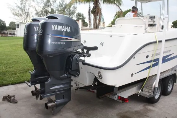 Slide: The Image of Hydra-Sports 2500 CC 2007 - 8