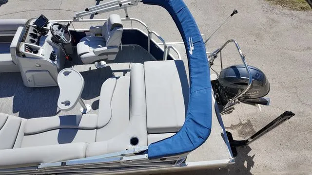 Slide: The Image of Bennington 20SV 2020 - 13