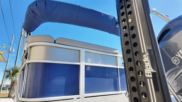 Slide: The Image of Bennington 20SV 2020 - 17