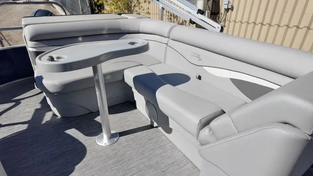 Slide: The Image of Bennington 20SV 2020 - 25