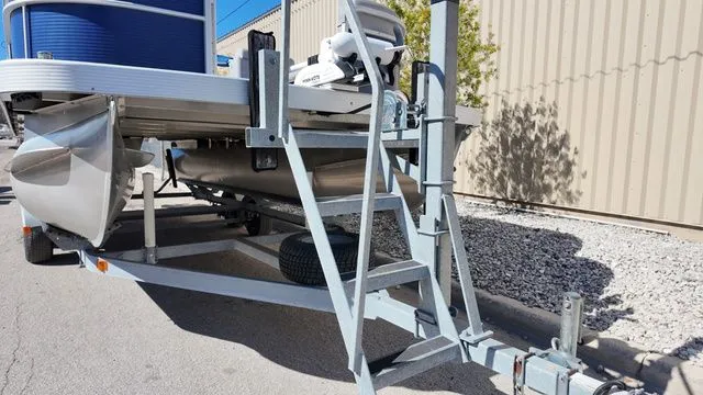 Slide: The Image of Bennington 20SV 2020 - 32