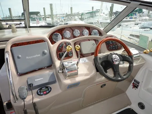 Slide: The Image of Sea Ray 32 Sundancer 320 2005 - 2