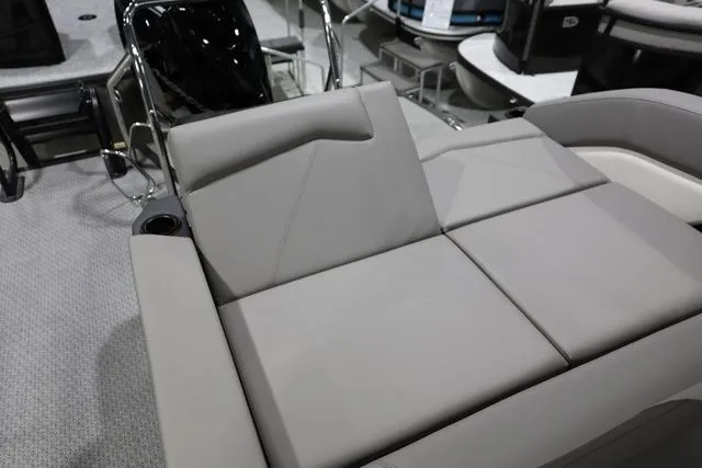 Slide: The Image of Evotti 721 CS FACTORY DEMO TRITOON 2026 - 10