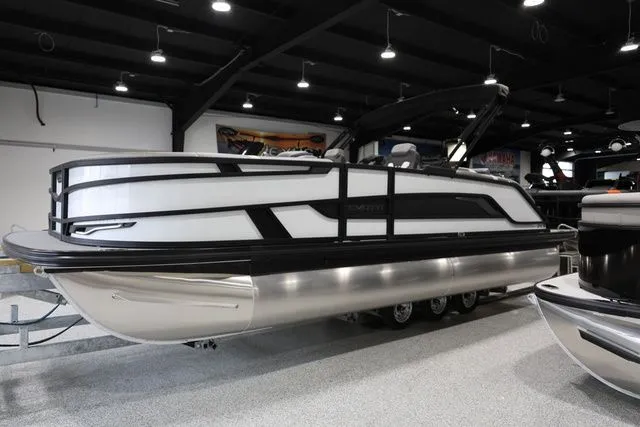 Slide: The Image of Evotti 721 CS FACTORY DEMO TRITOON 2026 - 2