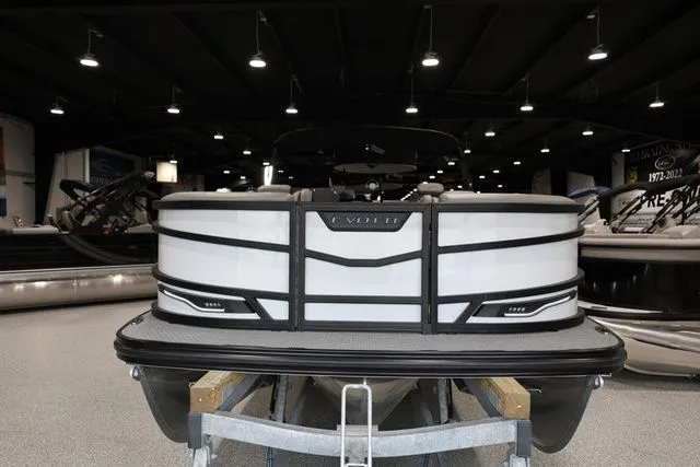 Slide: The Image of Evotti 721 CS FACTORY DEMO TRITOON 2026 - 3