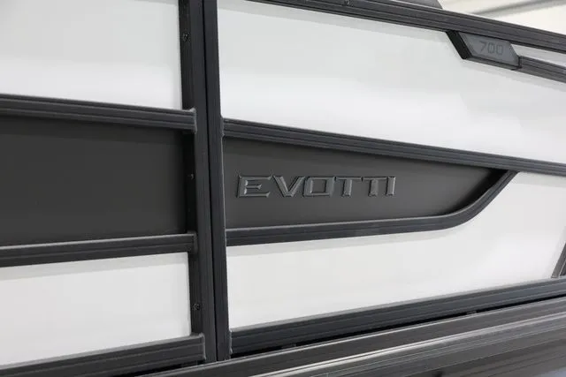 Slide: The Image of Evotti 721 CS FACTORY DEMO TRITOON 2026 - 5