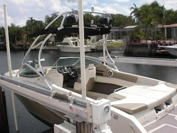 Slide: The Image of Sea Ray 230 Select 2007 - 1