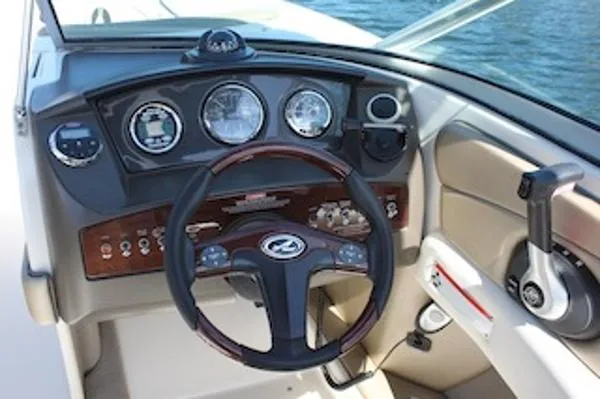 Slide: The Image of Sea Ray 230 Select 2007 - 2