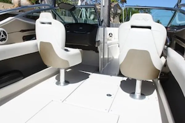 Slide: The Image of Sea Ray 230 Select 2007 - 5