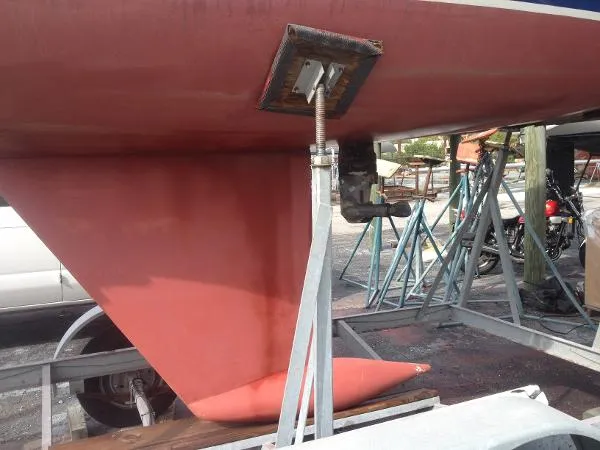 Slide: The Image of Schock Harbor 25 w/ Trailer 2008 - 4