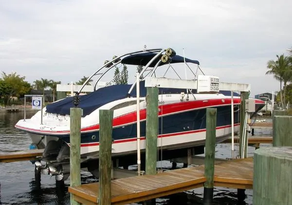 Slide: The Image of Four Winns H310 BOWRIDER 2008 - 3