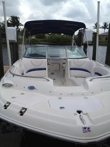 Slide: The Image of Hurricane Godfrey Sundeck 2600 Sun deck 2009 - 8
