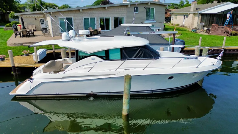 Slide: The Image of Tiara C39 Coupe 2016 - 5