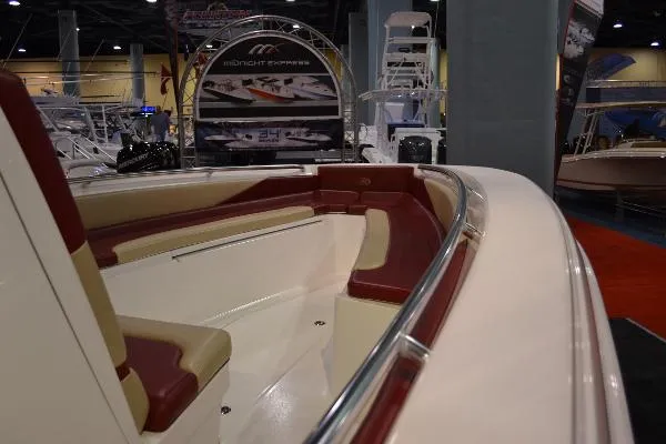 Slide: The Image of Statement 37 SUV 2011 - 4