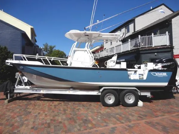 Slide: The Image of Boston Whaler - Guardian 25 2012 - 3