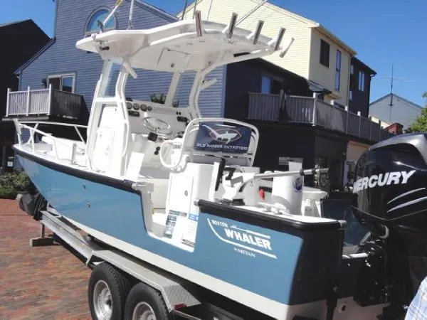 Slide: The Image of Boston Whaler - Guardian 25 2012 - 4
