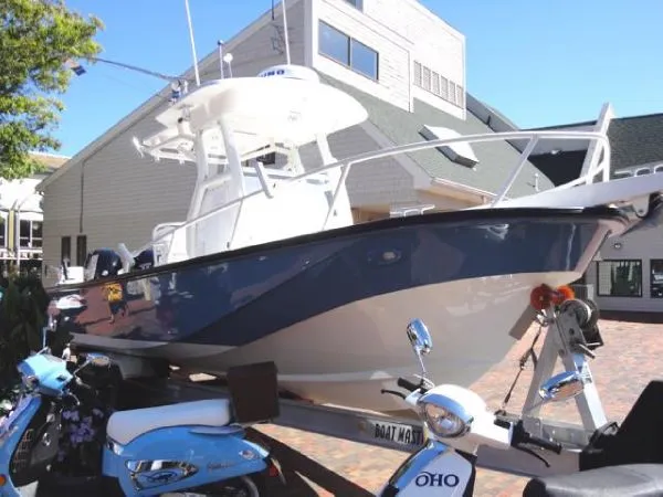 Slide: The Image of Boston Whaler - Guardian 25 2012 - 9