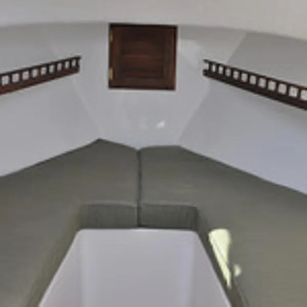 Slide: The Image of Eastern 248 Islander 2015 - 3