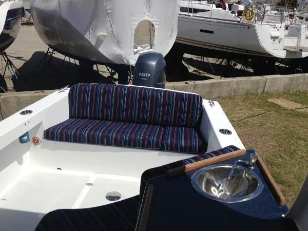 Slide: The Image of Eastern 248 Islander 2015 - 8