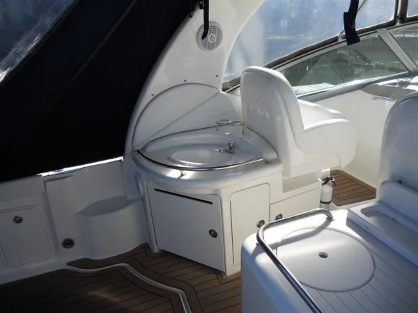 Slide: The Image of Sea Ray Sundancer 340 2005 - 8
