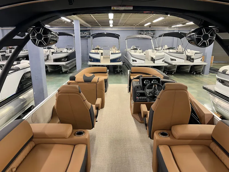 Slide: The Image of Avalon 2585 Catalina Quad Lounger Shift 2026 - 18