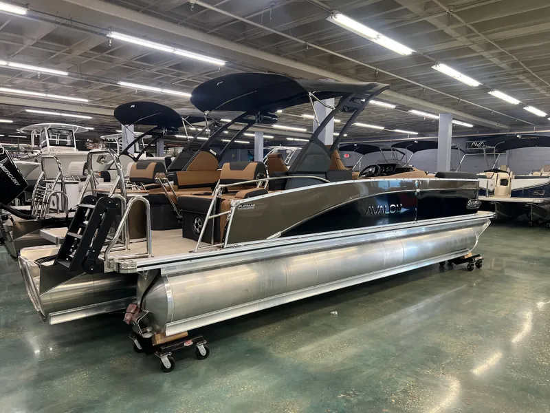 Slide: The Image of Avalon 2585 Catalina Quad Lounger Shift 2026 - 2