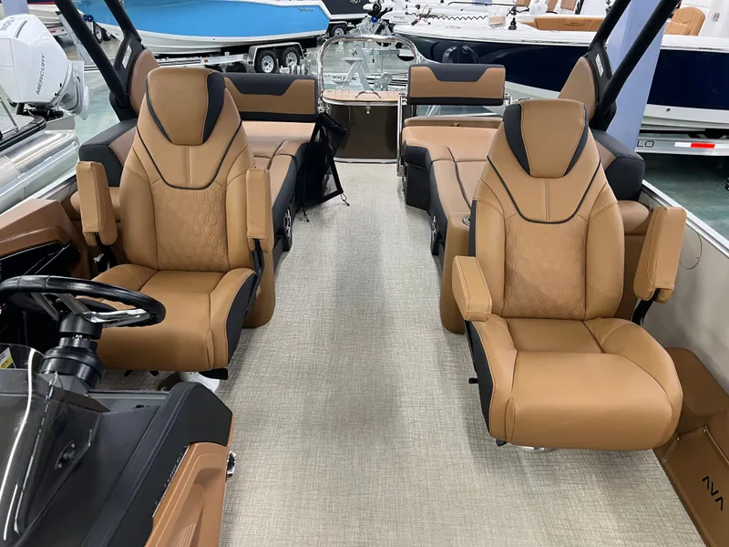 Slide: The Image of Avalon 2585 Catalina Quad Lounger Shift 2026 - 8