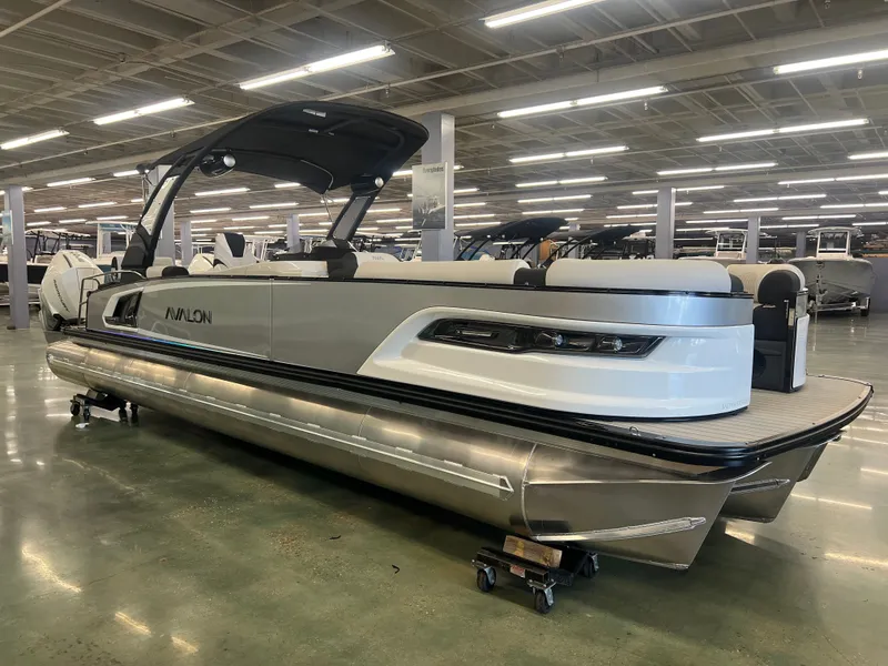 Slide: The Image of Avalon 2785 Excalibur LTD Twin Quad Lounger Shift 2026 - 2