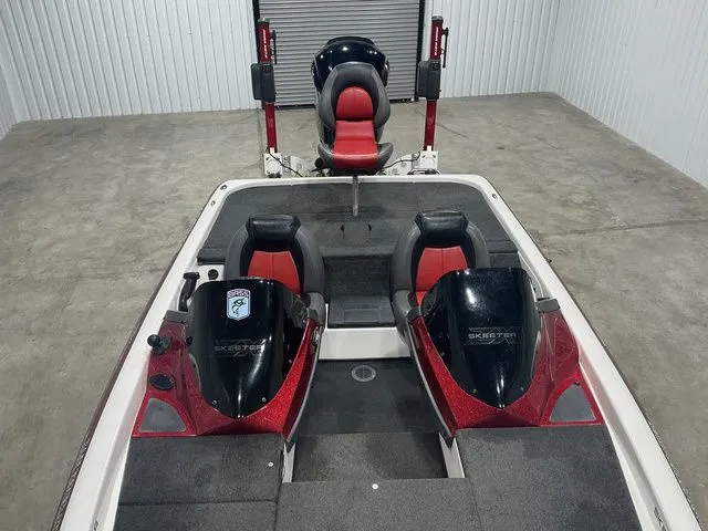 Slide: The Image of Skeeter ZX200 2012 - 15