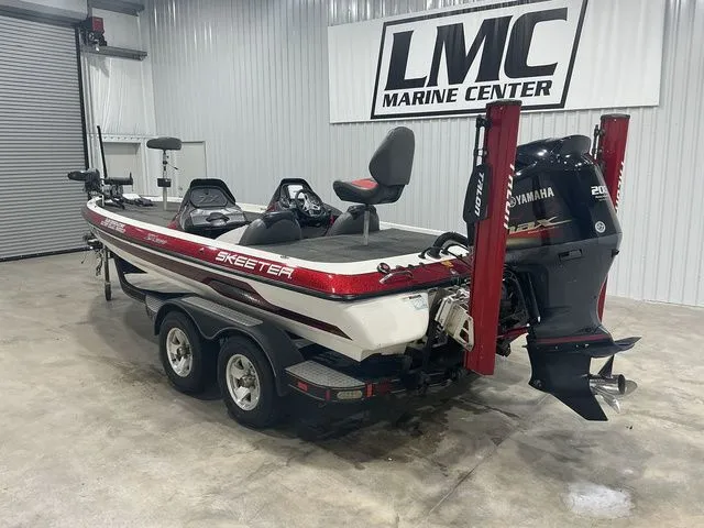 Slide: The Image of Skeeter ZX200 2012 - 4