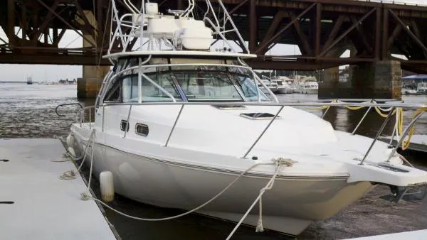 Slide: The Image of Boston Whaler 350 Defiance 2002 - 1
